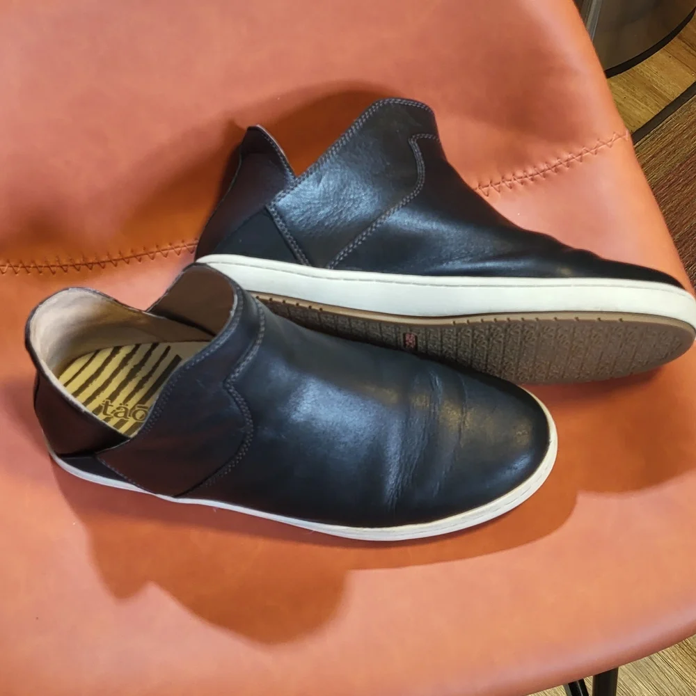 Taos Footwear Unity Black Casual Sneakers - Picture 2 of 6